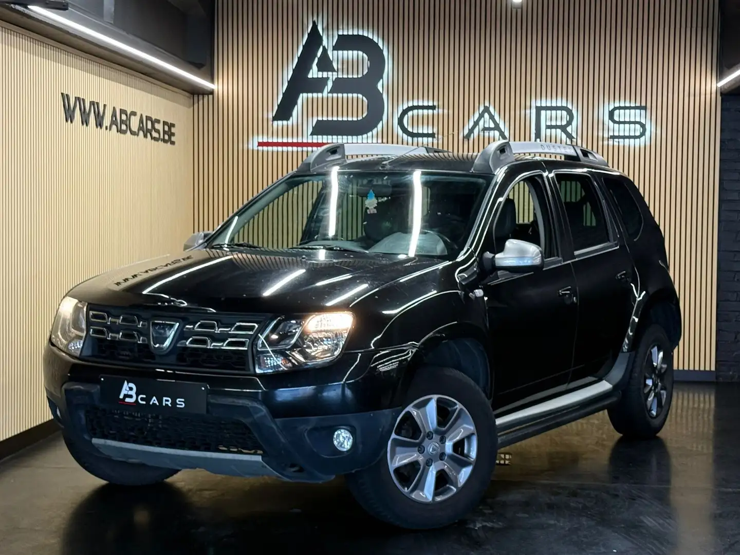 Dacia Duster 1.5 dCi * GPS * 1ER PROPRIETAIRE * Noir - 1
