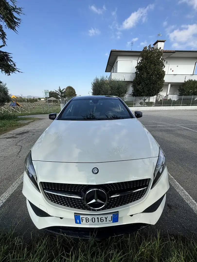 Mercedes-Benz A 200 cdi Dark Night edition auto - 1