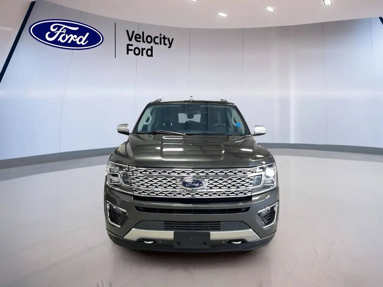 Ford Expedition снимка Ford Expedition