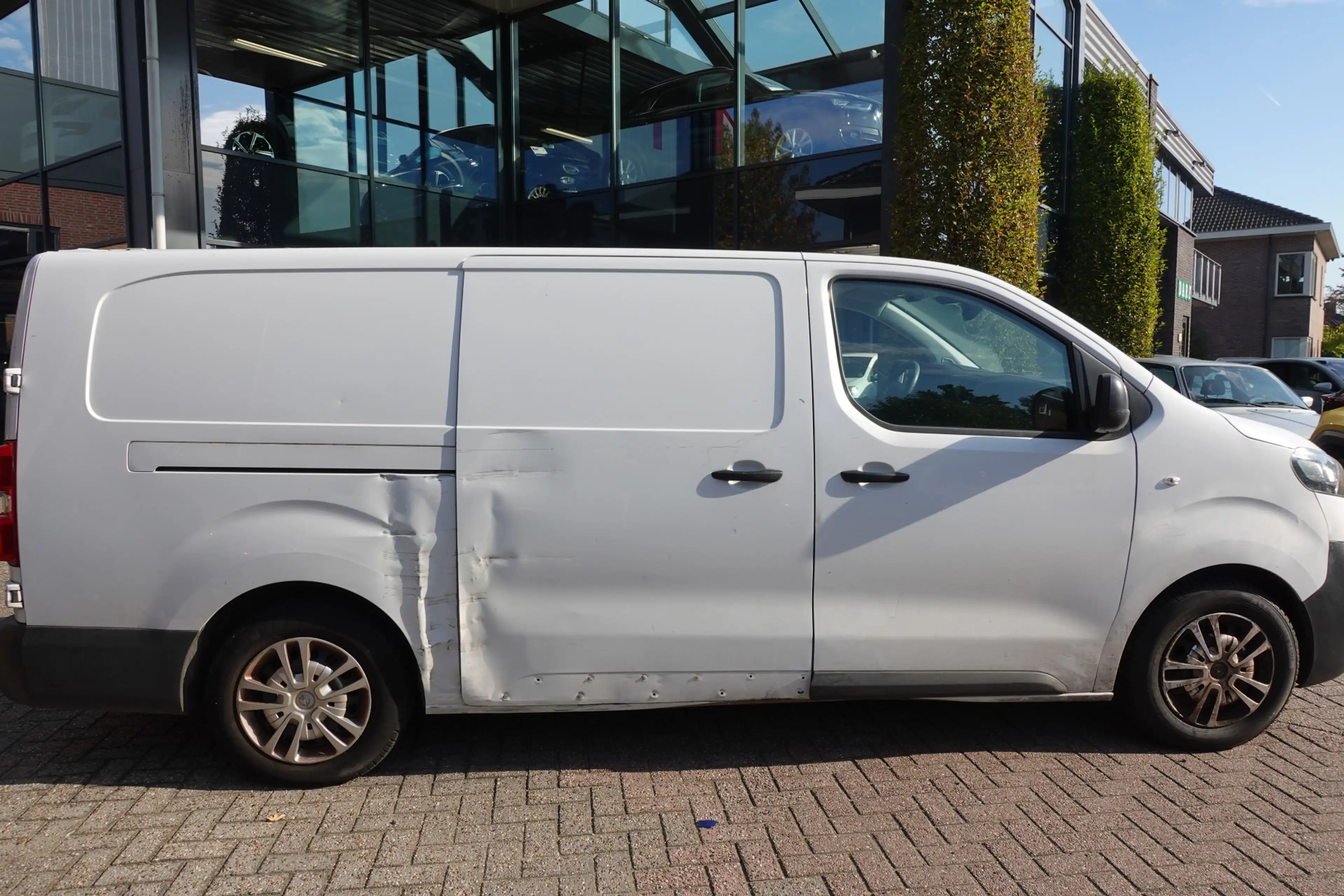 Opel Vivaro-e L3H1 Edition 75 kWh | SCHADEAUTO | — photo 8