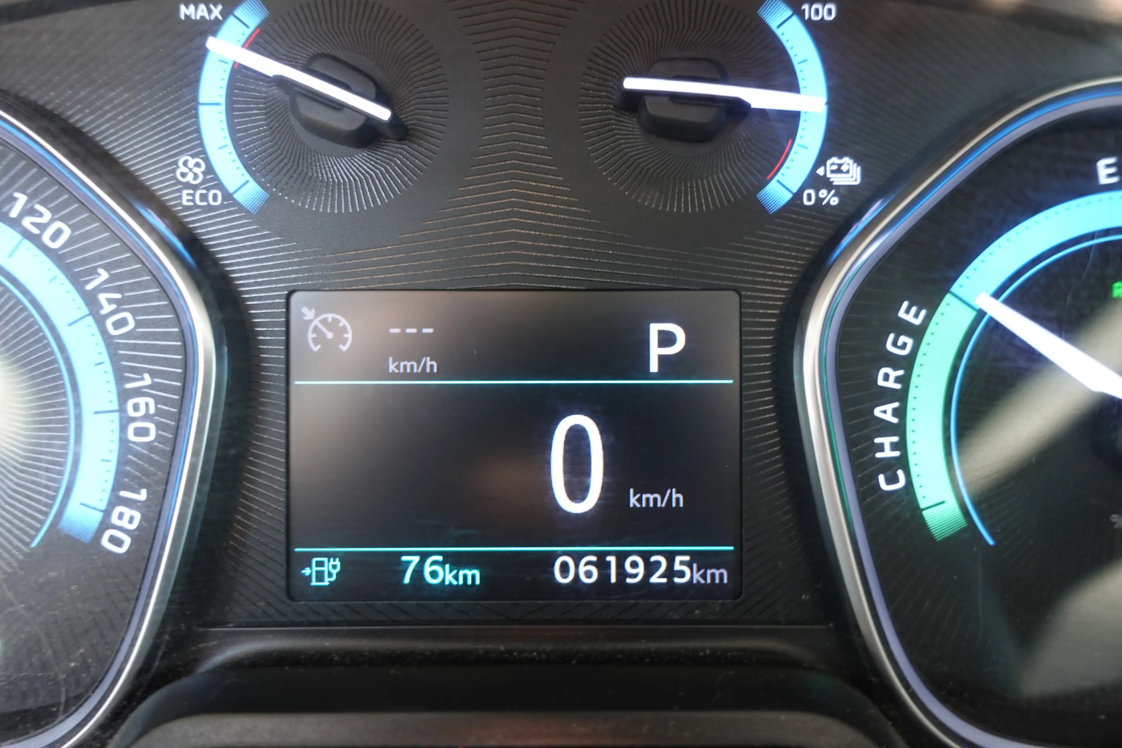Opel Vivaro-e L3H1 Edition 75 kWh | SCHADEAUTO | — photo 13