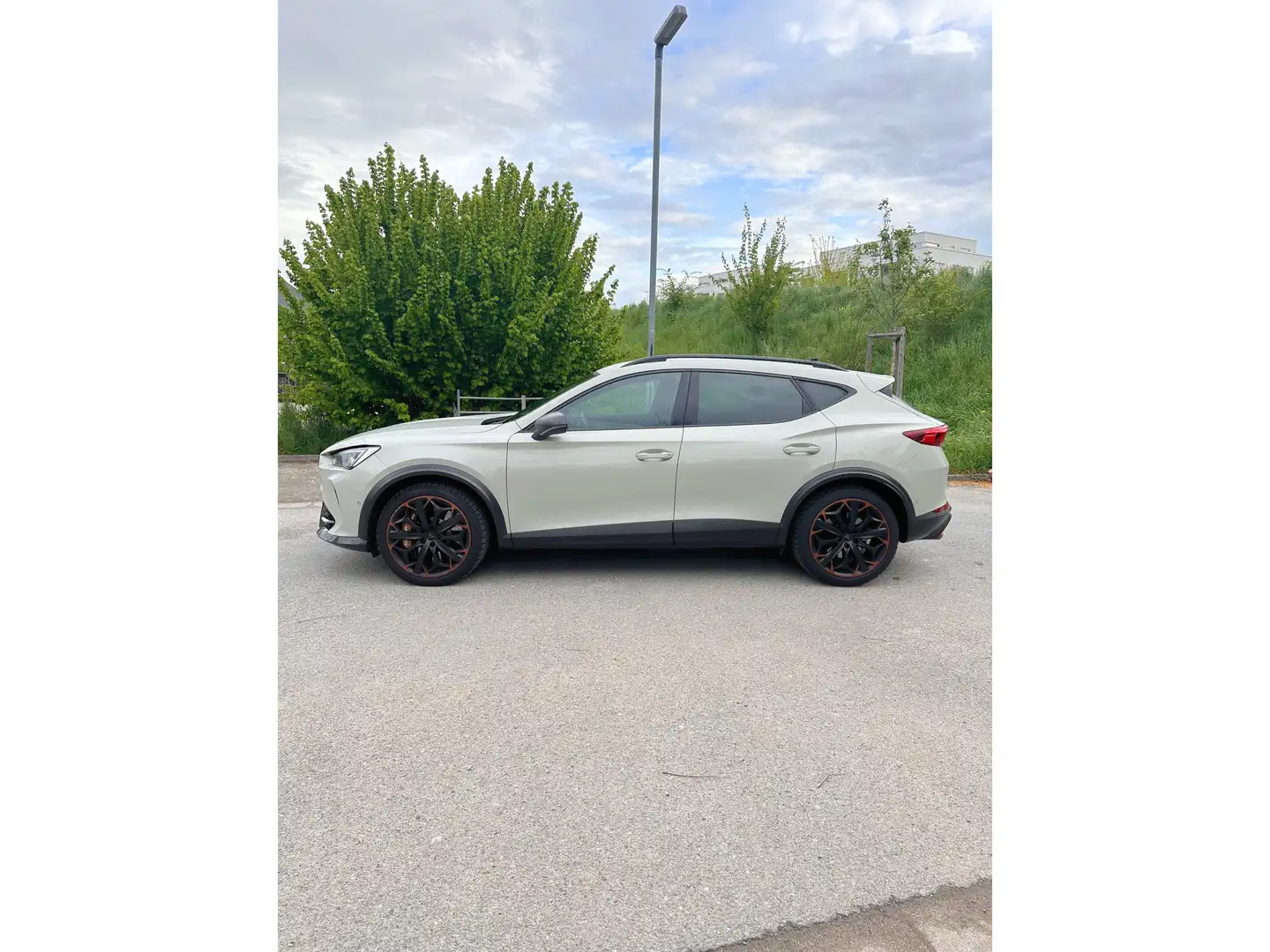 CUPRA Formentor VZ5 880€ monatlich!- 2.5 TSI Taiga Grey 992 von 999 Gris - 2