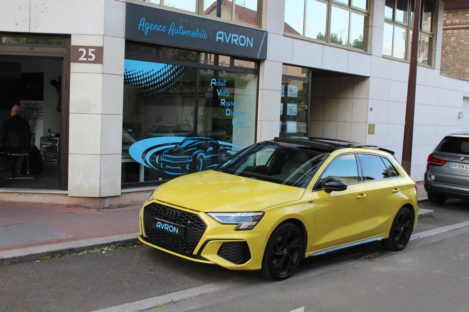 Audi A3 IV 35 TFSI 150 S-LINE S TRONIC 7 / TOIT OUVRANT /  Jaune - 1