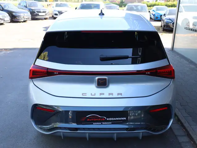 Cupra Born view 10