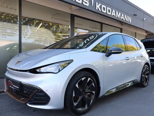 Cupra Born view 6