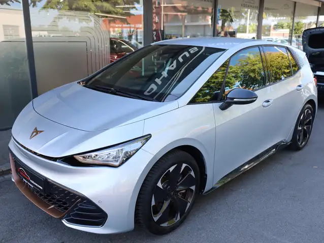 Cupra Born view 5