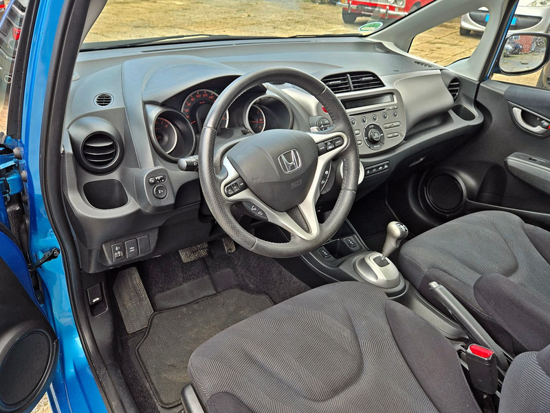 Honda Jazz 1.4 Exclusive, TÜV+SERVICE NEU, PANO, Sitzh — photo 9