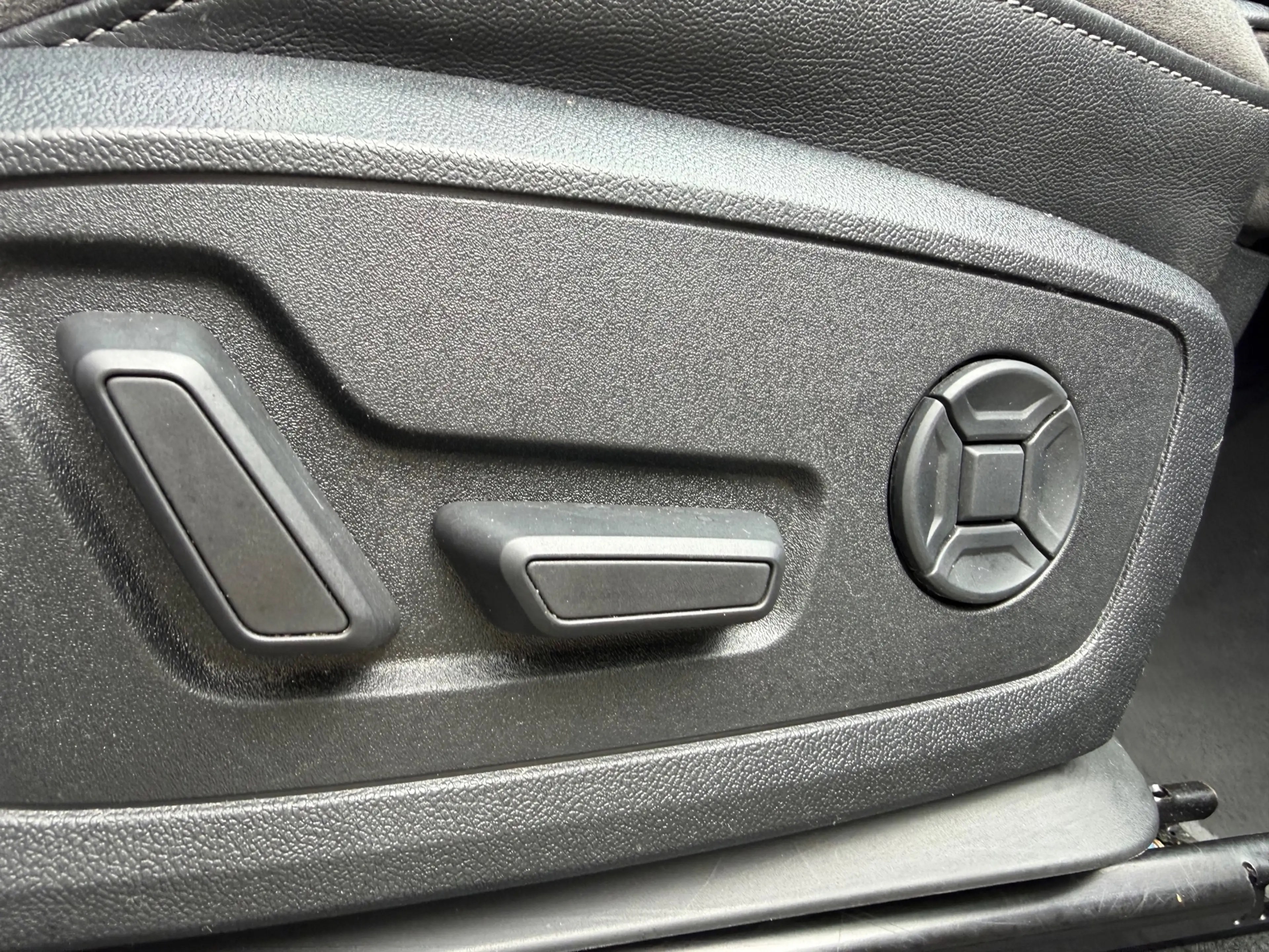 Audi Q3 Sportback 45 TFSI quattro Pro Line S — photo 10