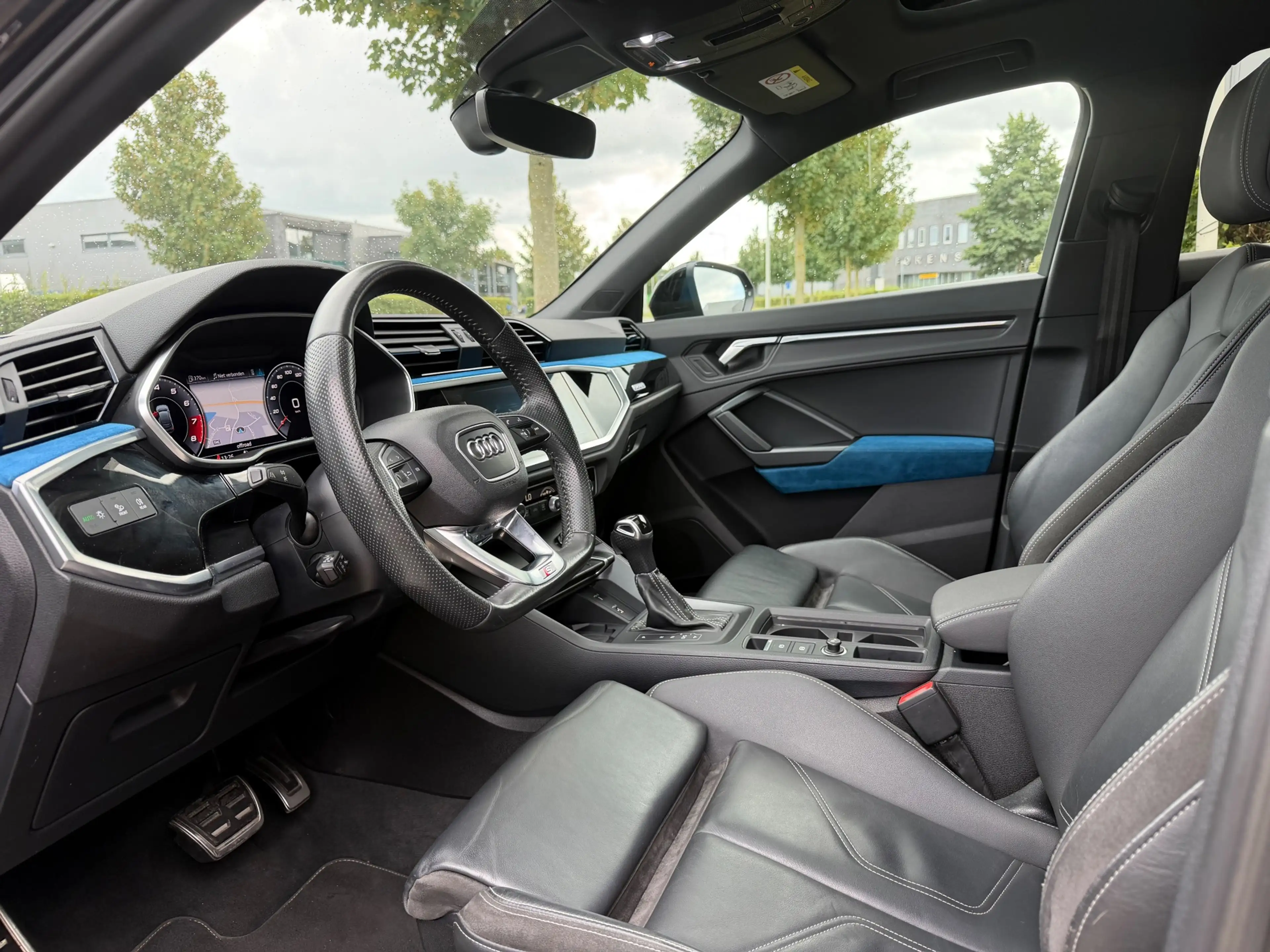 Audi Q3 Sportback 45 TFSI quattro Pro Line S — photo 3