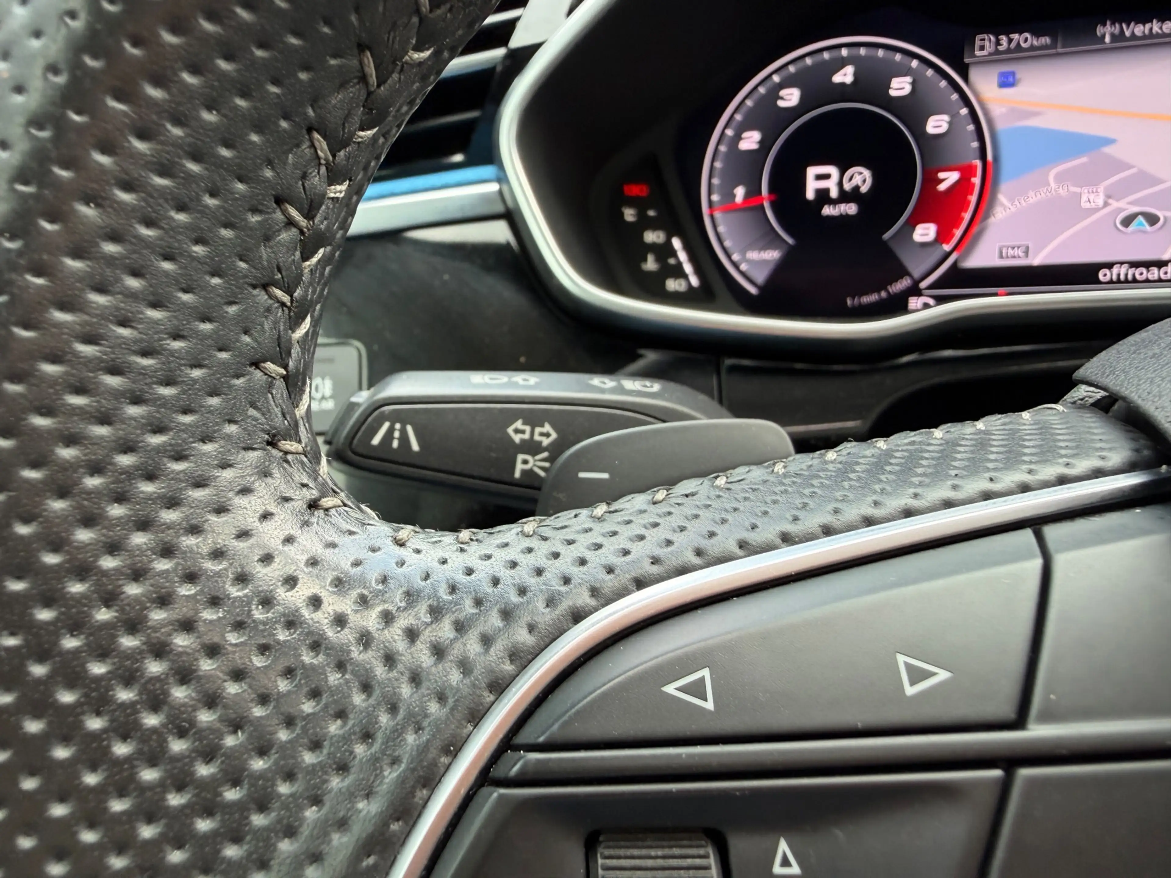 Audi Q3 Sportback 45 TFSI quattro Pro Line S — photo 14