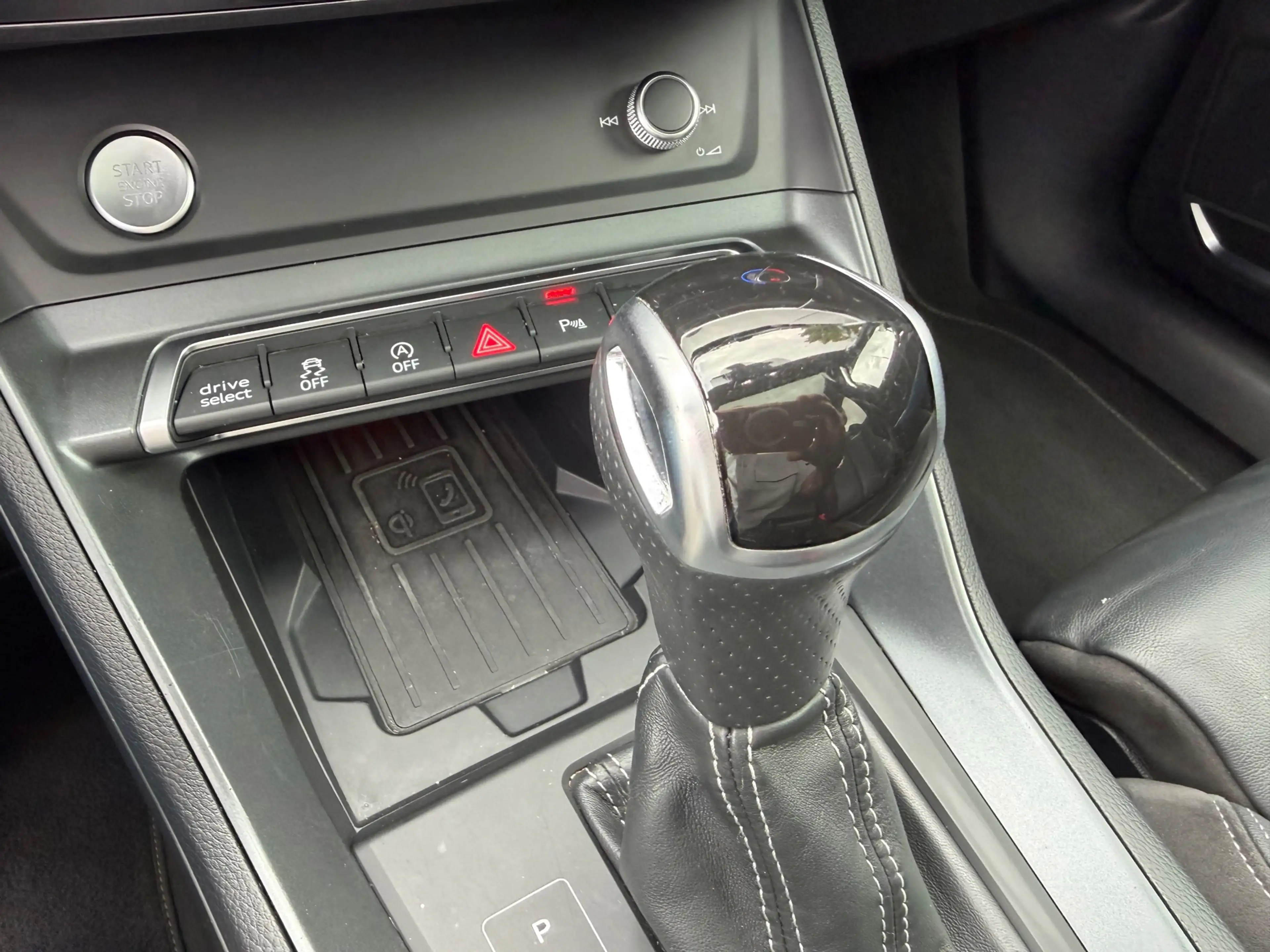 Audi Q3 Sportback 45 TFSI quattro Pro Line S — photo 22