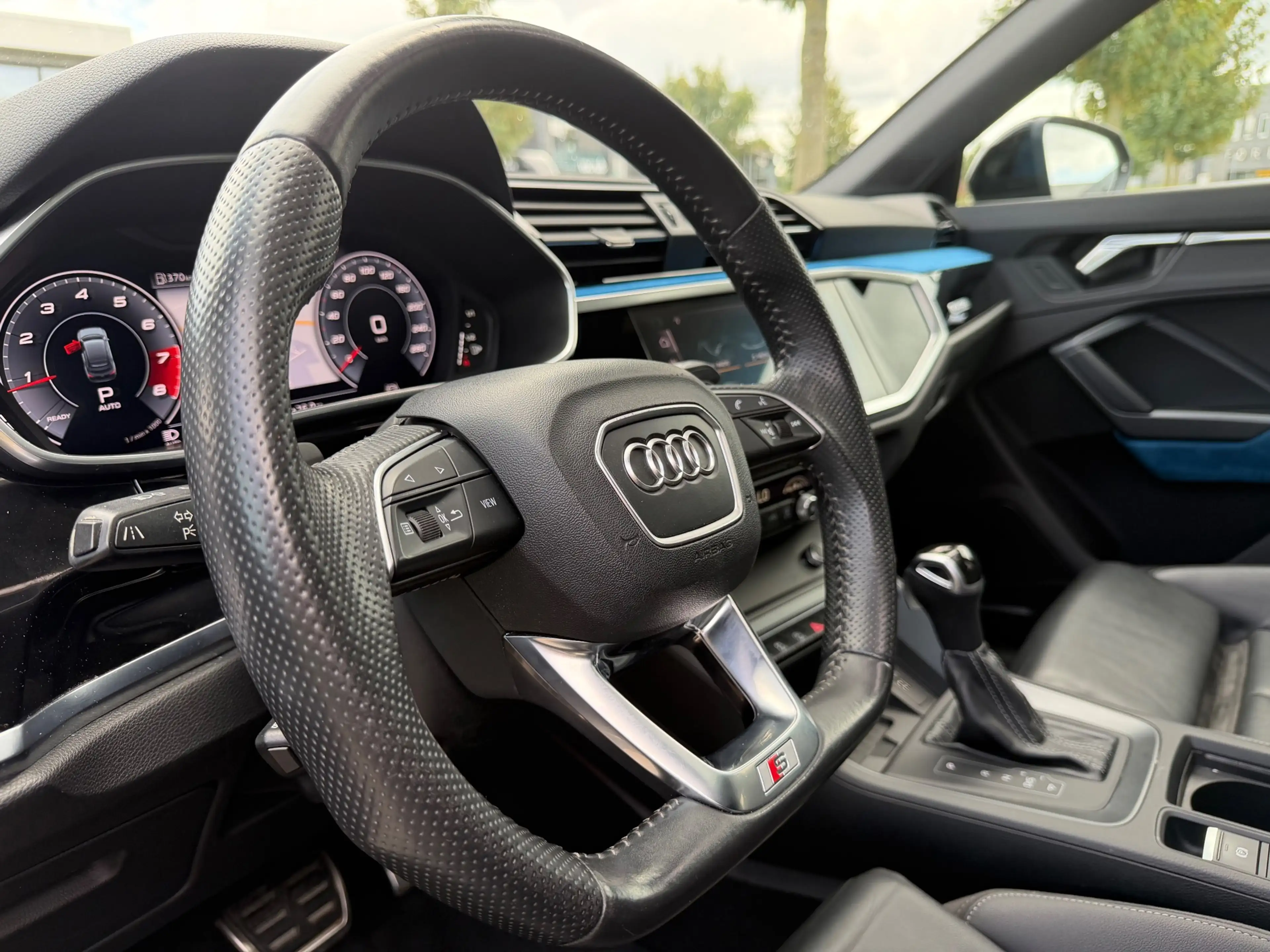 Audi Q3 Sportback 45 TFSI quattro Pro Line S — photo 13