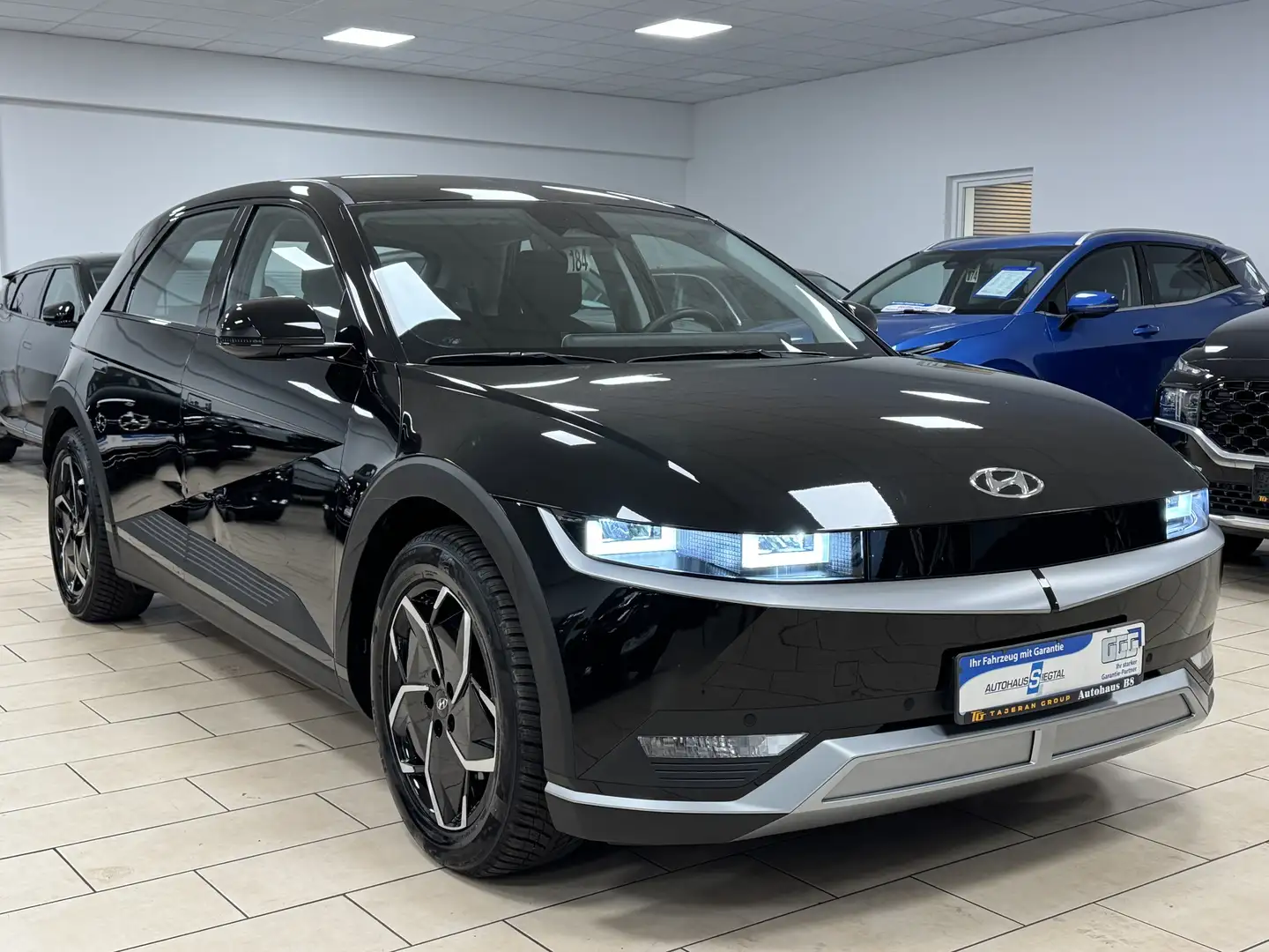 Hyundai IONIQ 5 Dynamiq*R.Cam*Navi*DAB*SHZ*LED*Tempomat Negro - 2