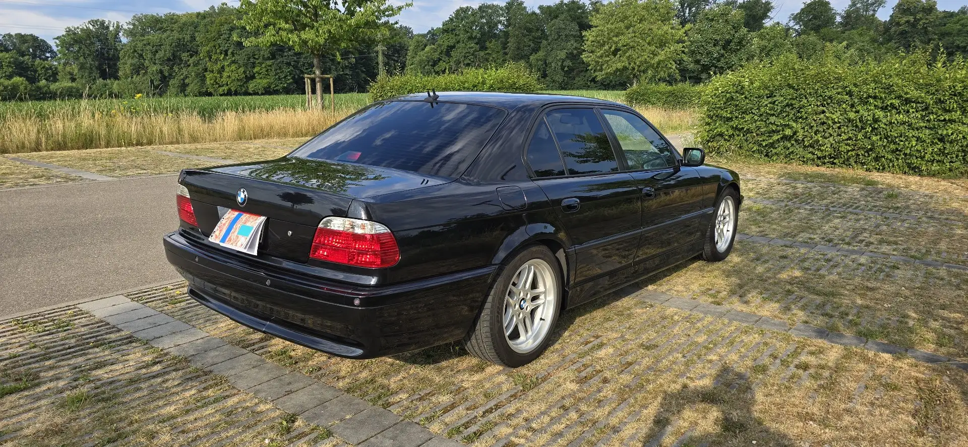 BMW 735 735i - 2