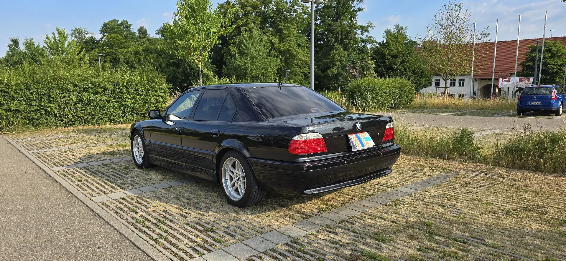 BMW 735 735i - 1