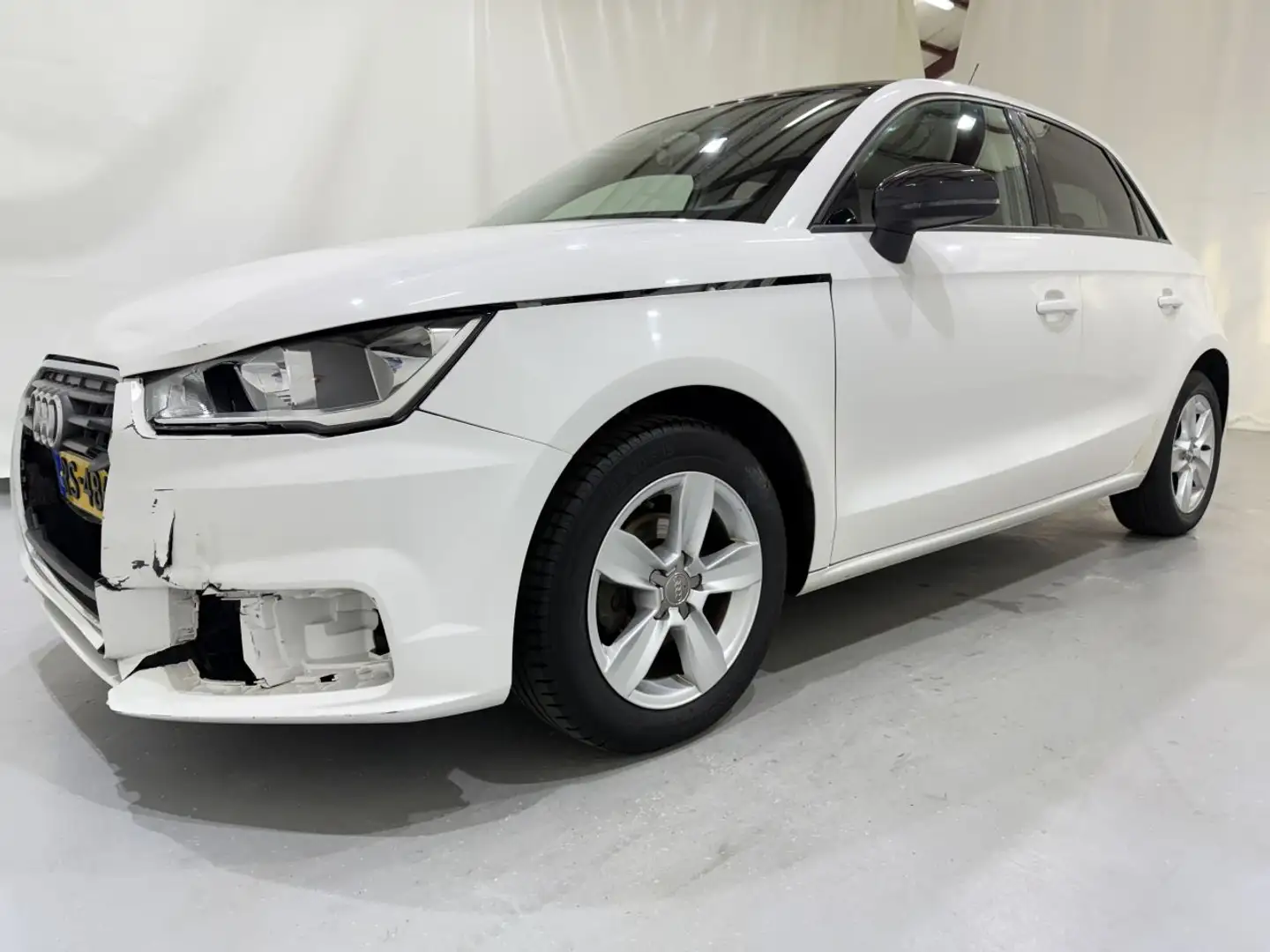 Audi A1 Sportback 1.0 TFSI Sport Blanc - 2