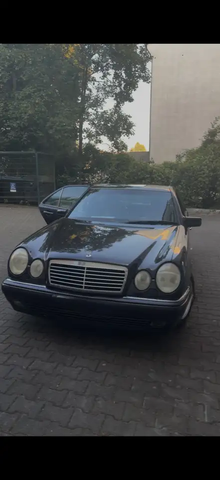 Mercedes-Benz E 230 Avantgarde, foto 2
