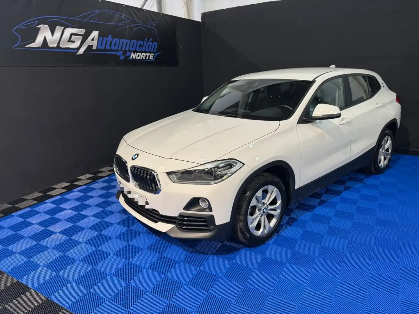 BMW X2 sDrive 18dA Blanco - 2