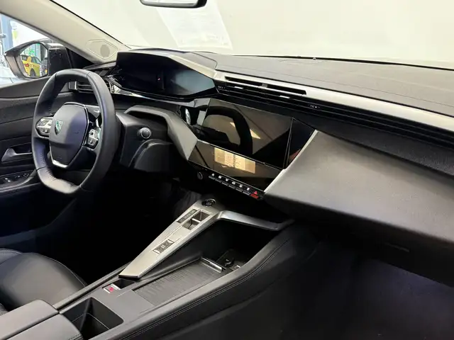 Peugeot 408 view 7