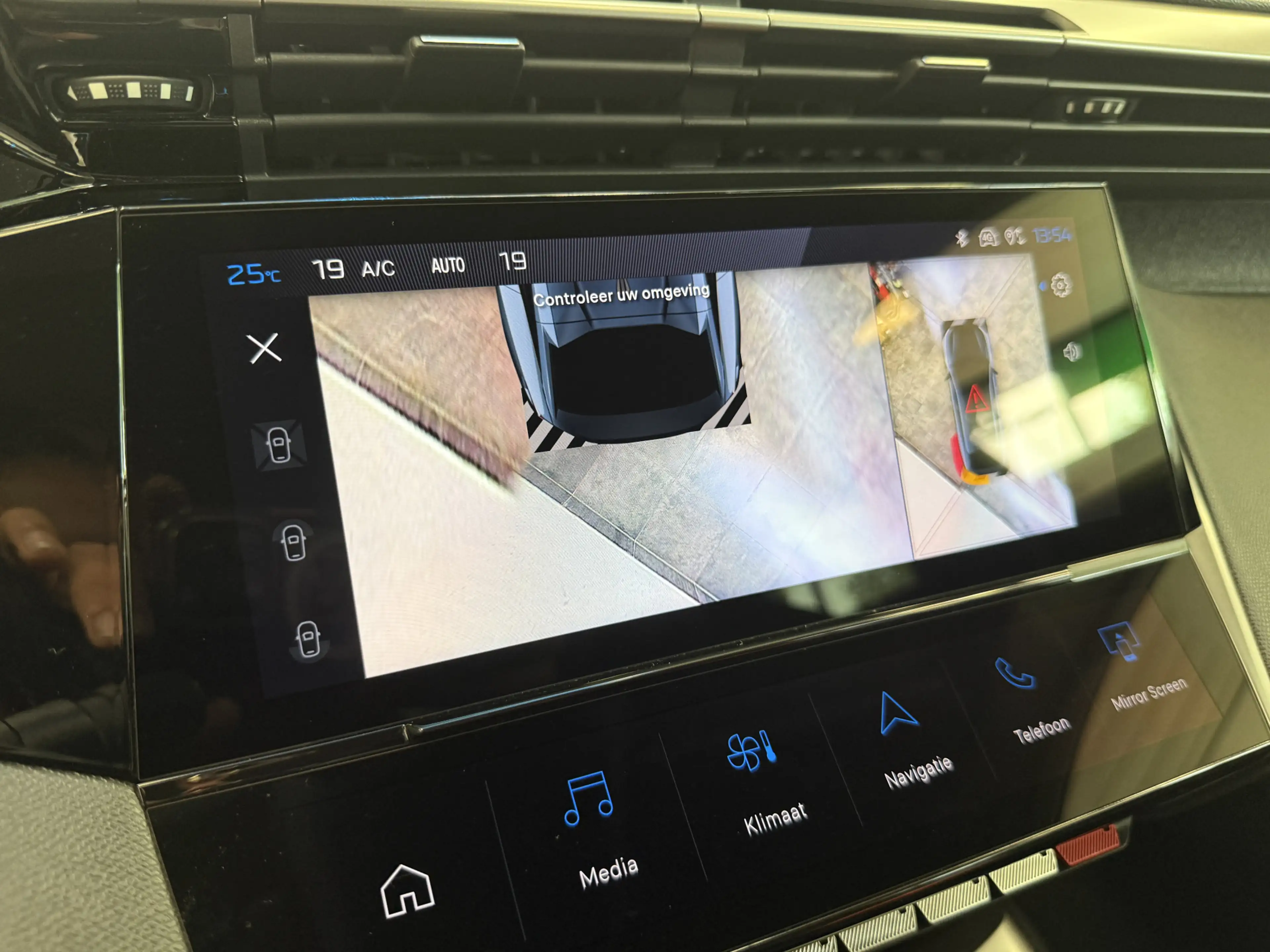 Peugeot 408 1.6 HYbrid Allure 180 EAT8 Navigatie Full-led Adap — photo 21