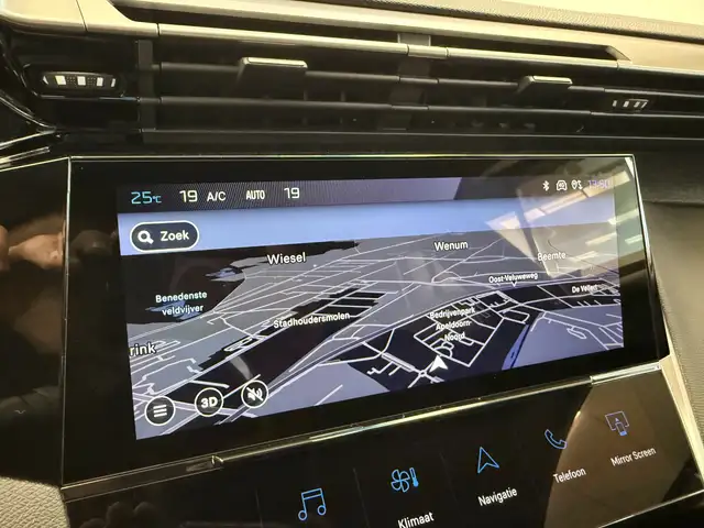 Peugeot 408 view 18