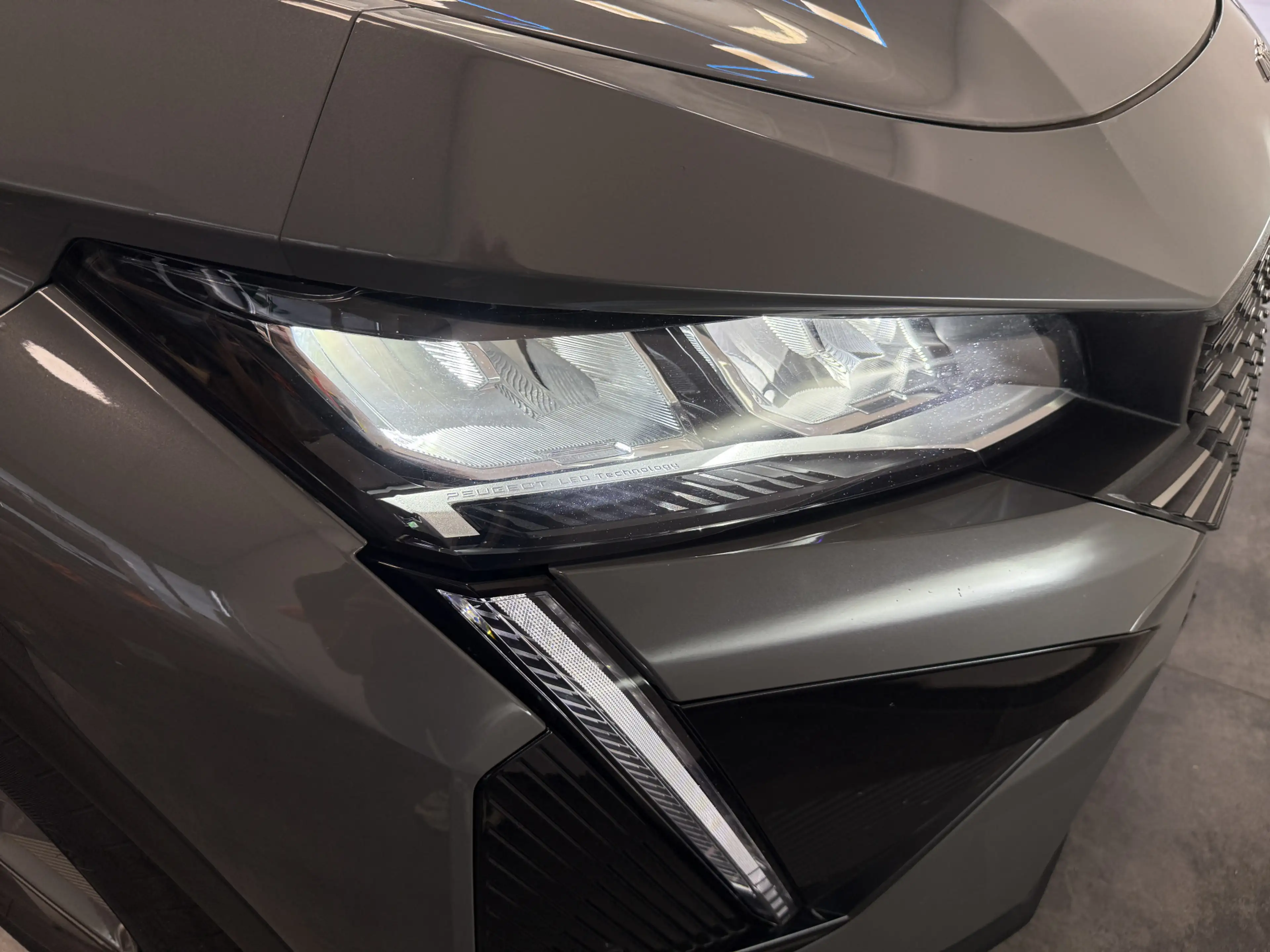 Peugeot 408 1.6 HYbrid Allure 180 EAT8 Navigatie Full-led Adap — photo 4