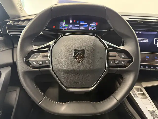 Peugeot 408 view 11