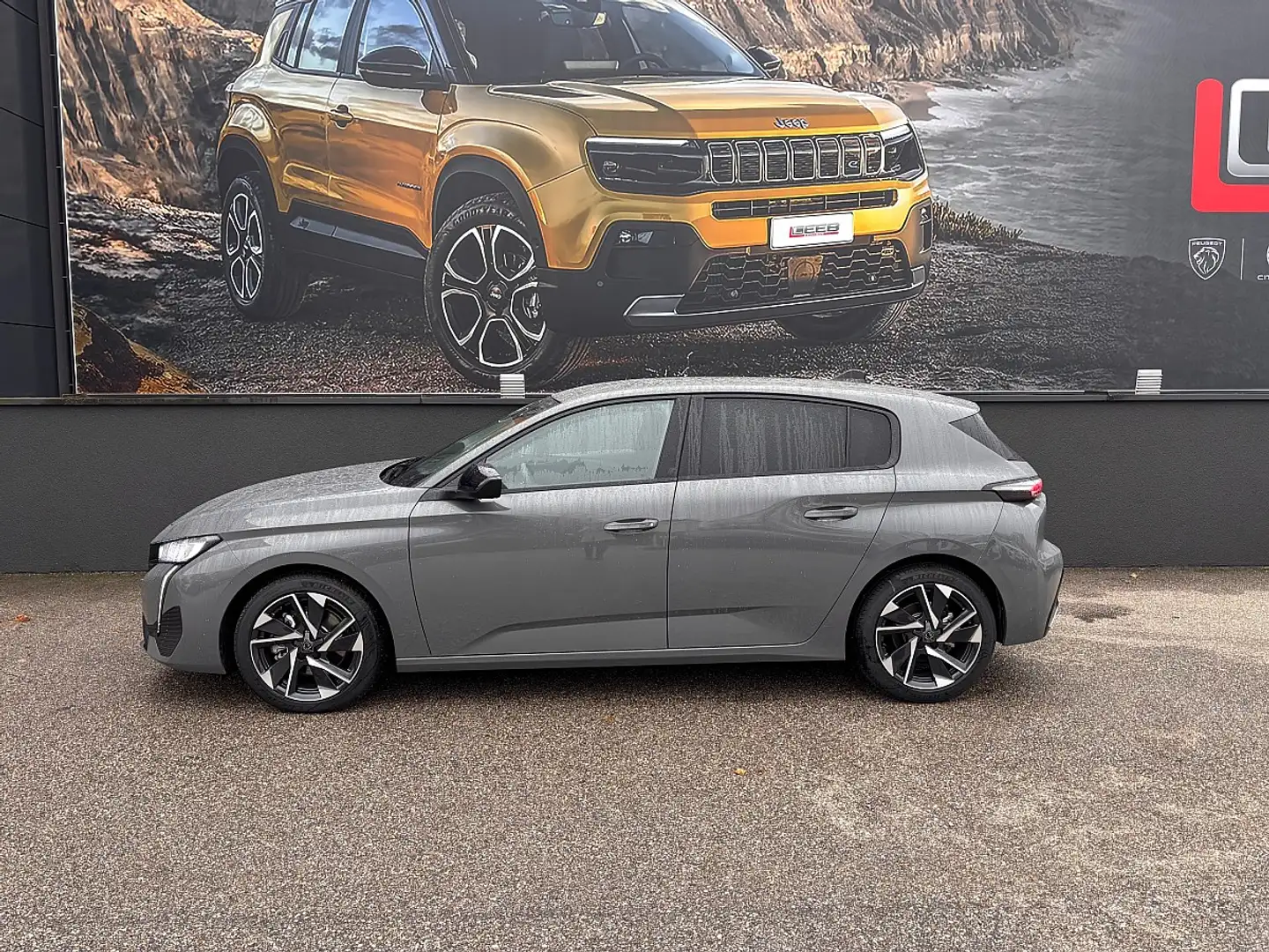 Peugeot 308 BlueHDi 130 EAT8 Allure Grau - 2