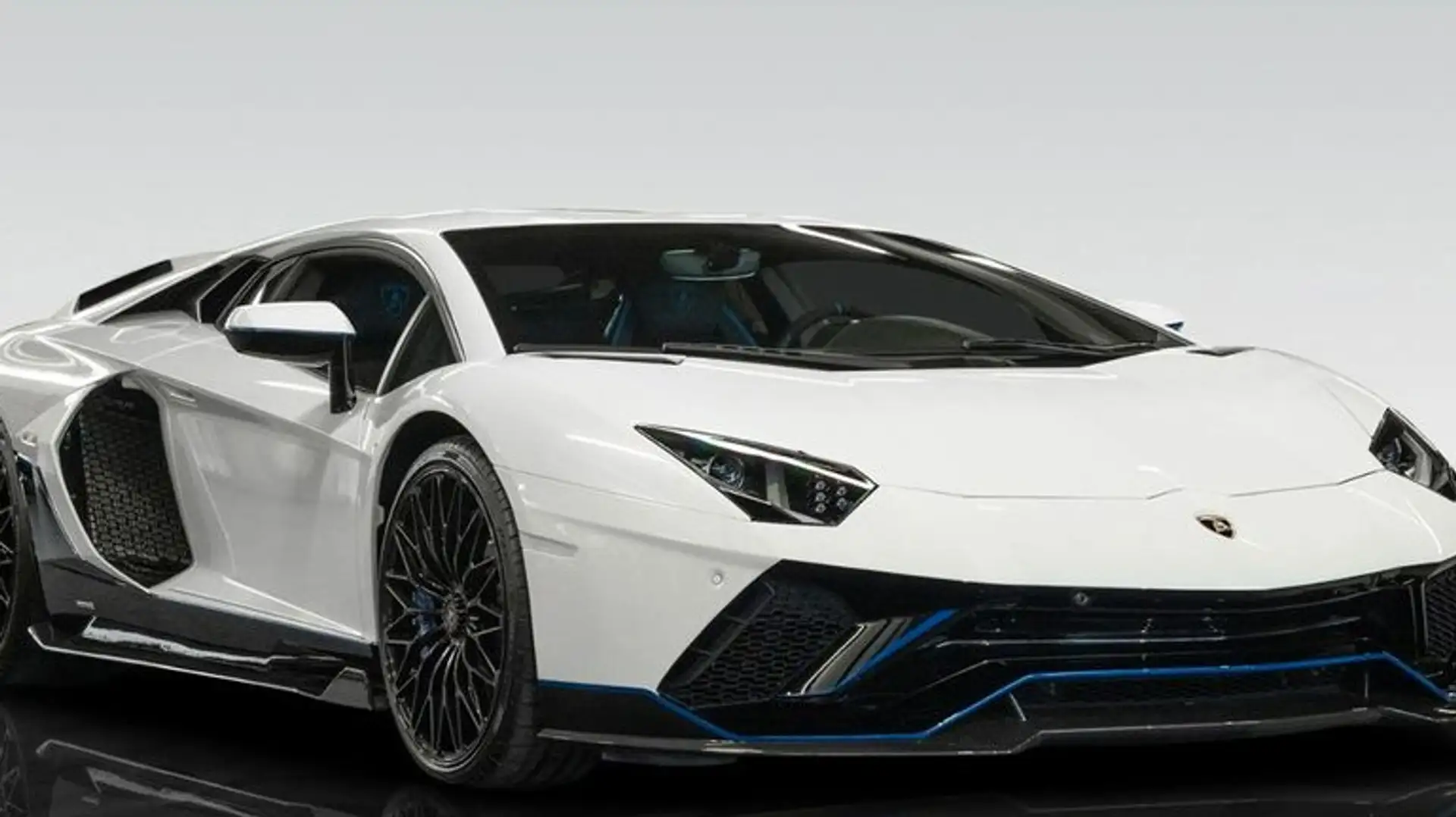 Lamborghini Aventador LP 780-4 Ultimae Blanco - 1
