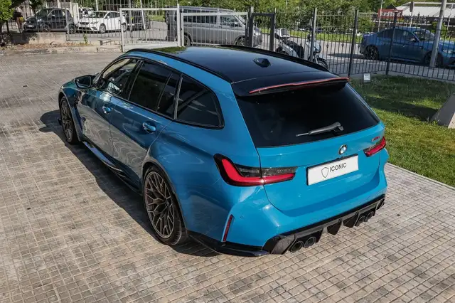 BMW M3 view 11
