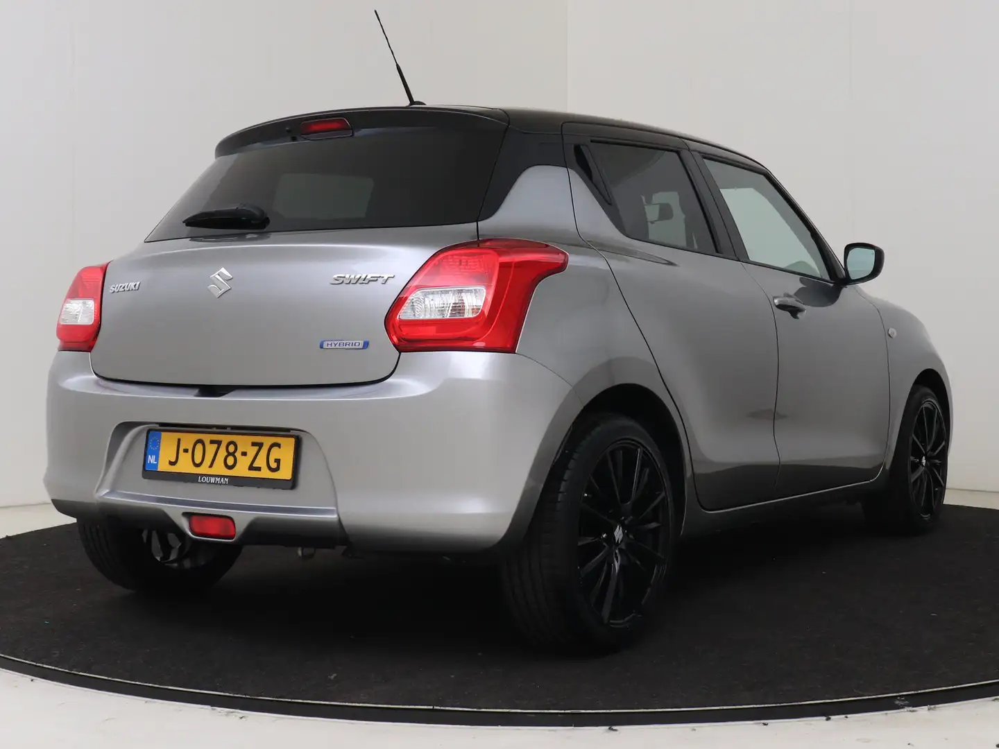 Suzuki Swift 1.2 Select Smart Hybrid | NL auto | Dealeronderhou Gris - 2