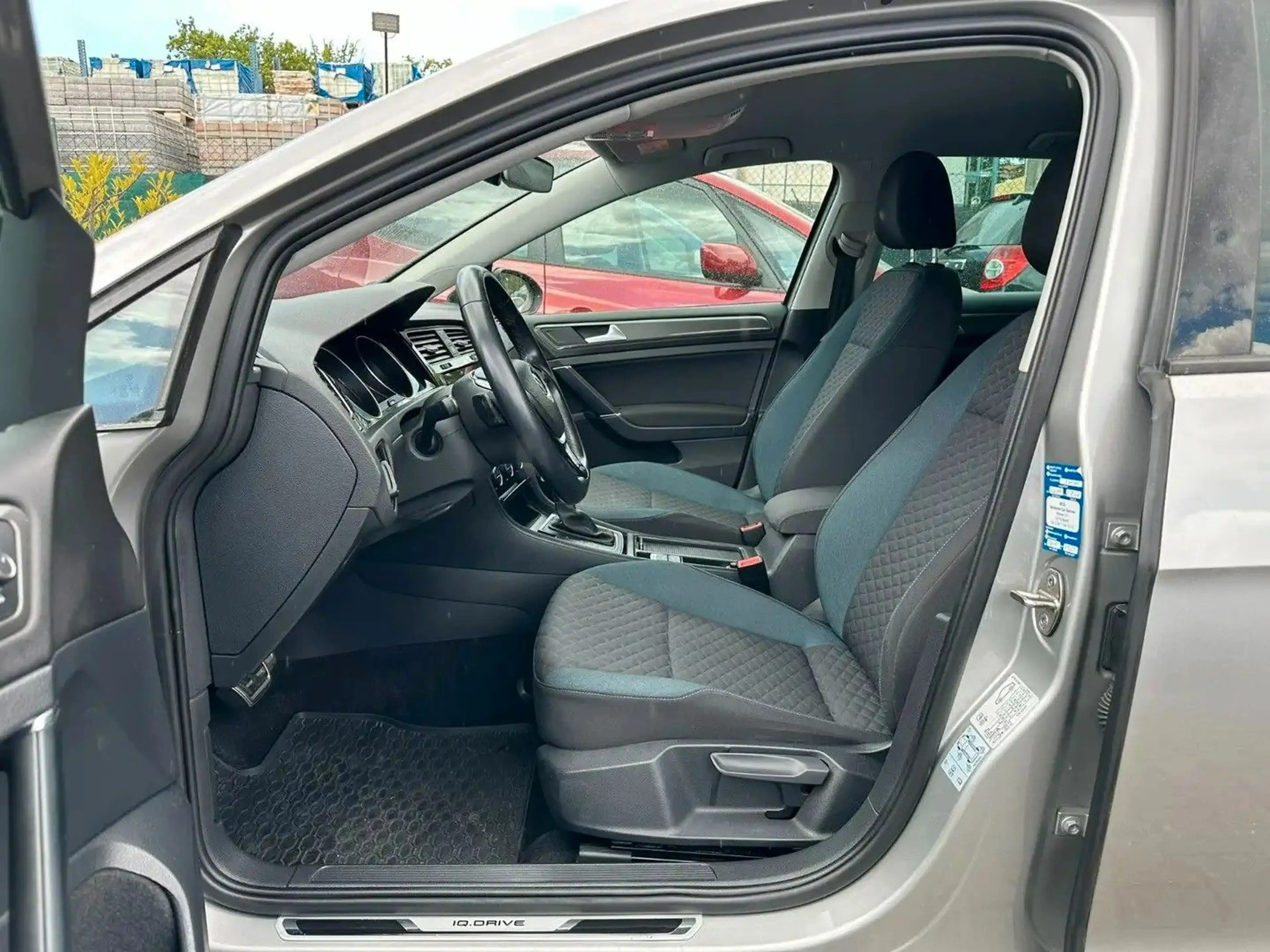 Volkswagen Golf VII IQ.DRIVE AHK Automatik — photo 7