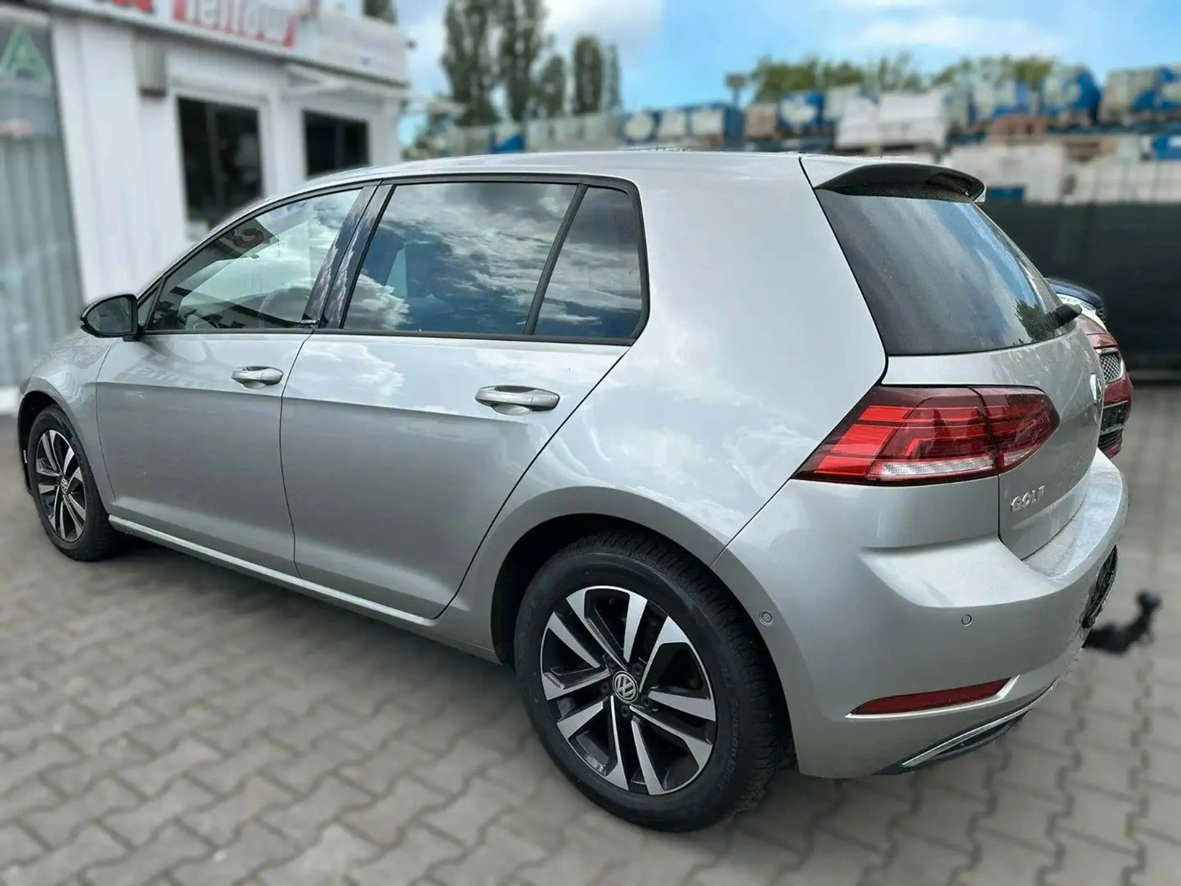 Volkswagen Golf VII IQ.DRIVE AHK Automatik — photo 6