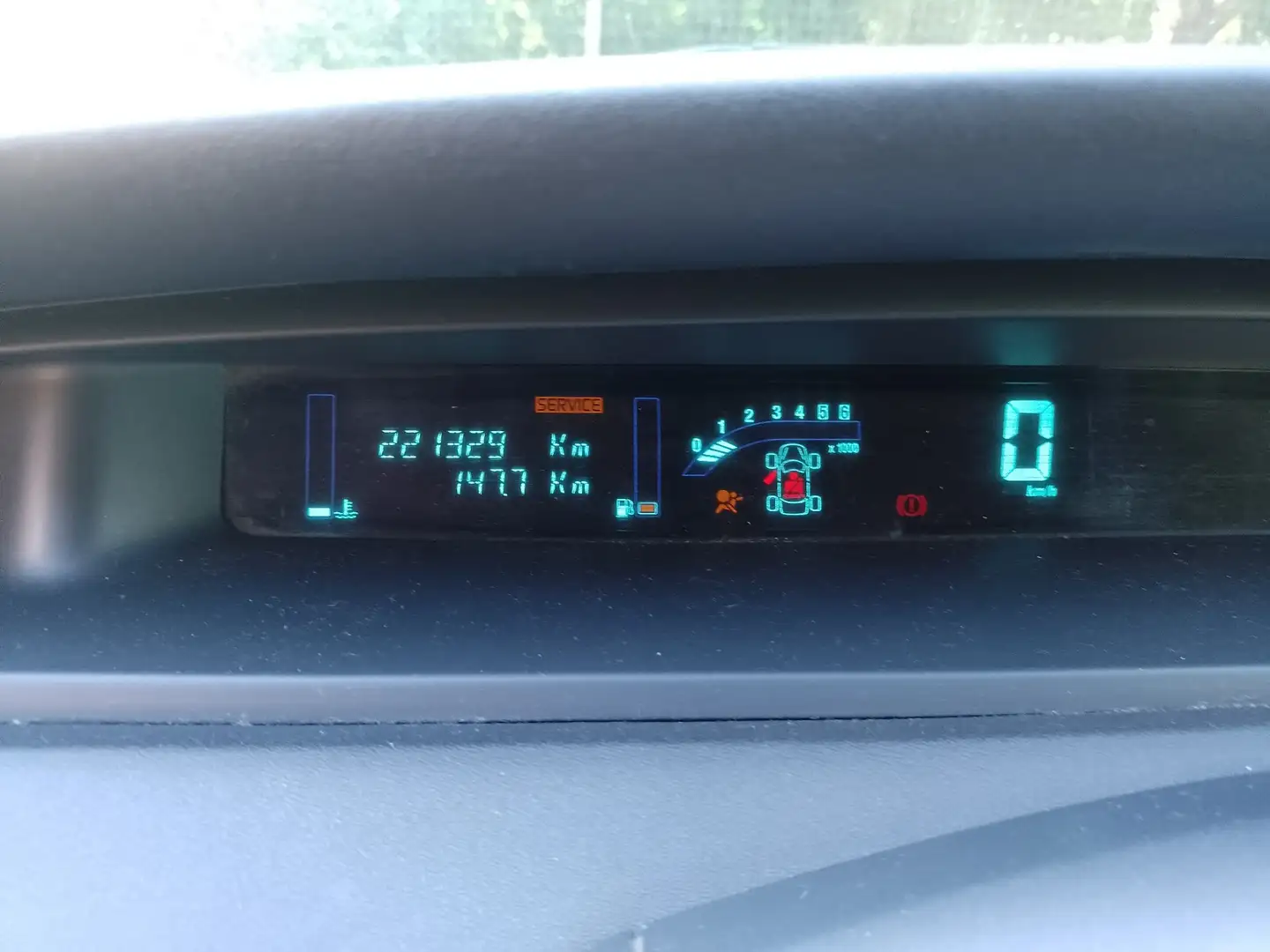 Renault Scenic 1.5 dci Confort - 1