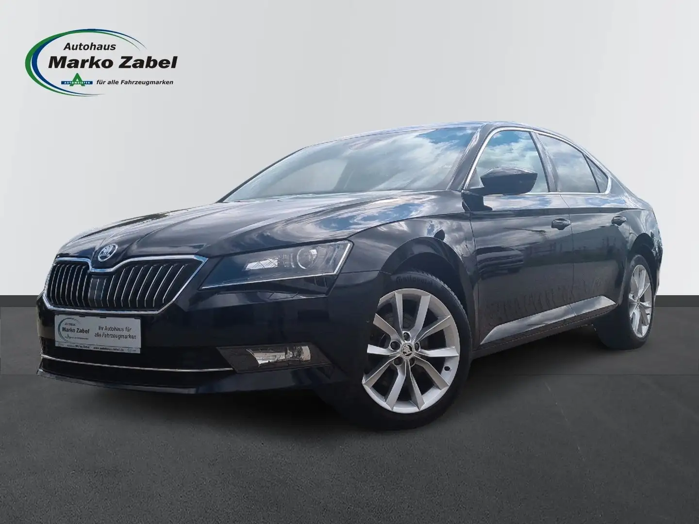 Skoda Superb 1.4 TSI Style Xenon Parklenk Navigation Schwarz - 1
