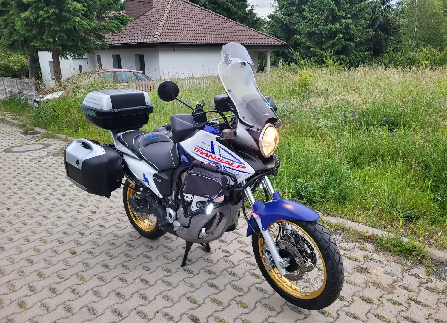 Honda Transalp 700 Bílá - 2