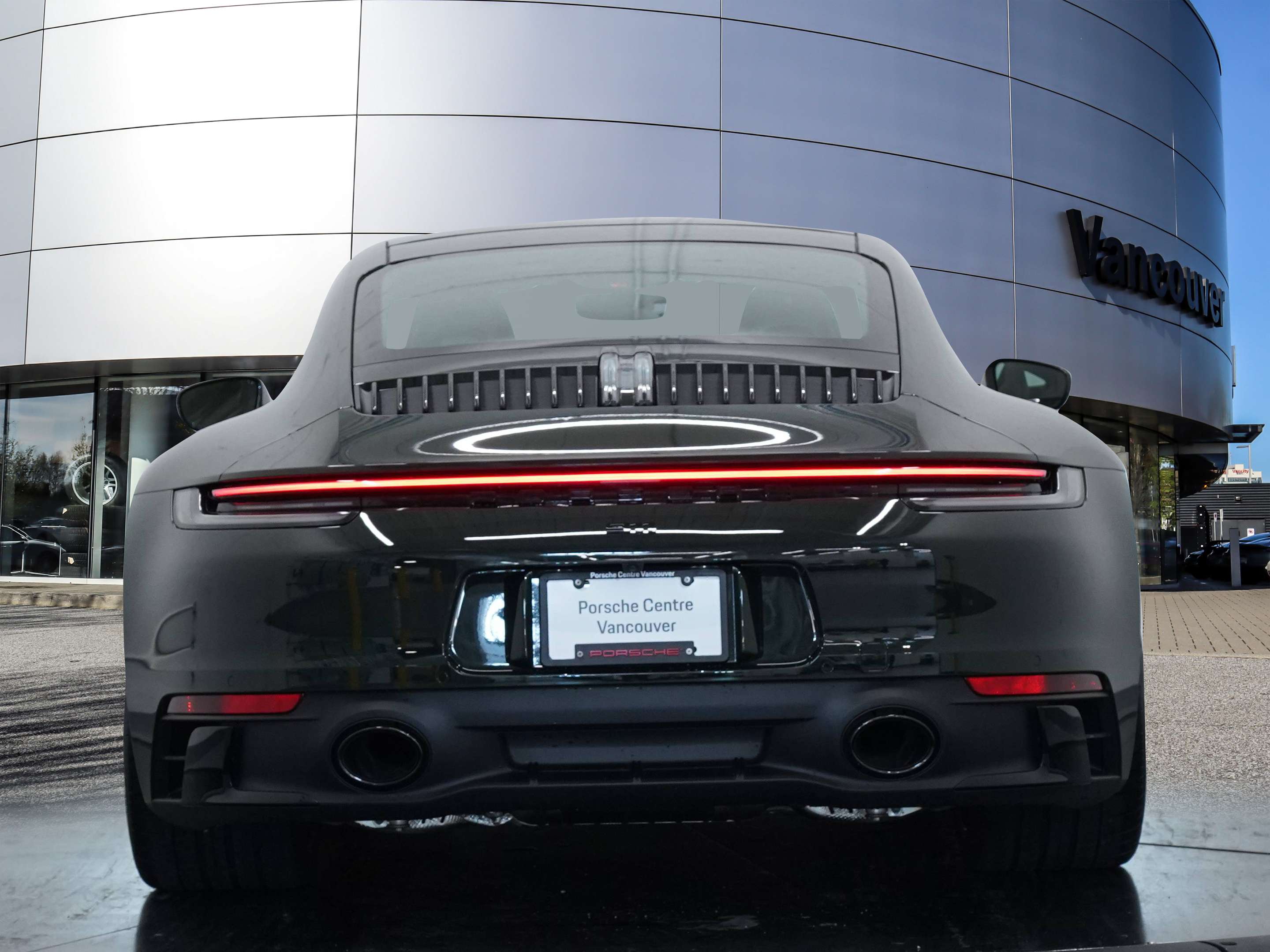 2024 Porsche 911 Carrera 4 GTS Coupe — снимка 1
