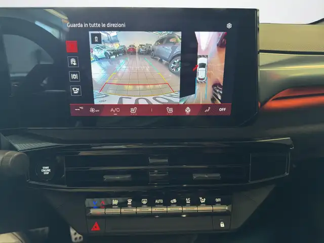 Renault Clio view 13