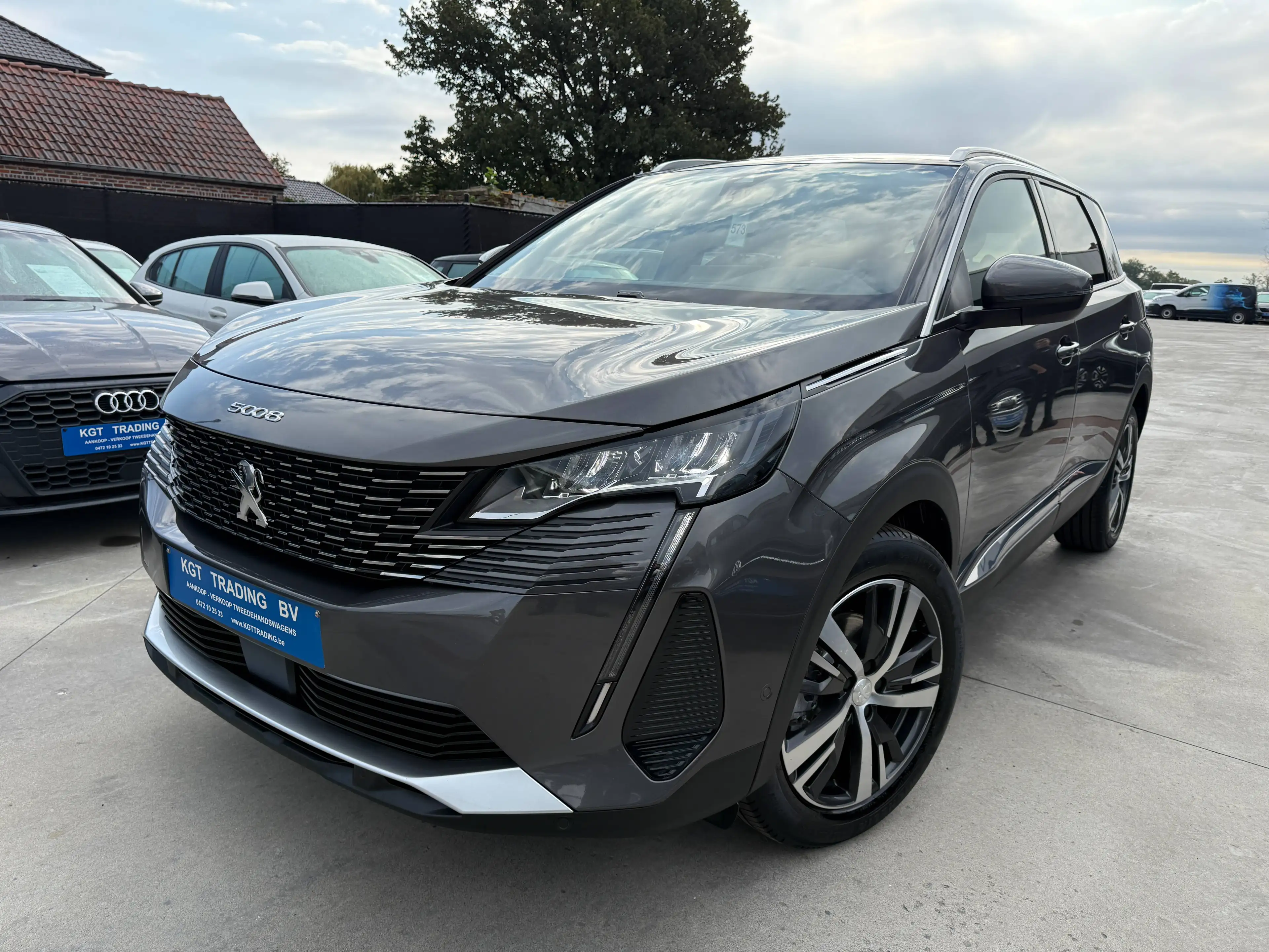 Peugeot 5008 1.5 BLUEHDI 130PK 7 ZETELS NAVIGATIE LEDER CAMERA DODE HOEK CARPLAY FULL LED