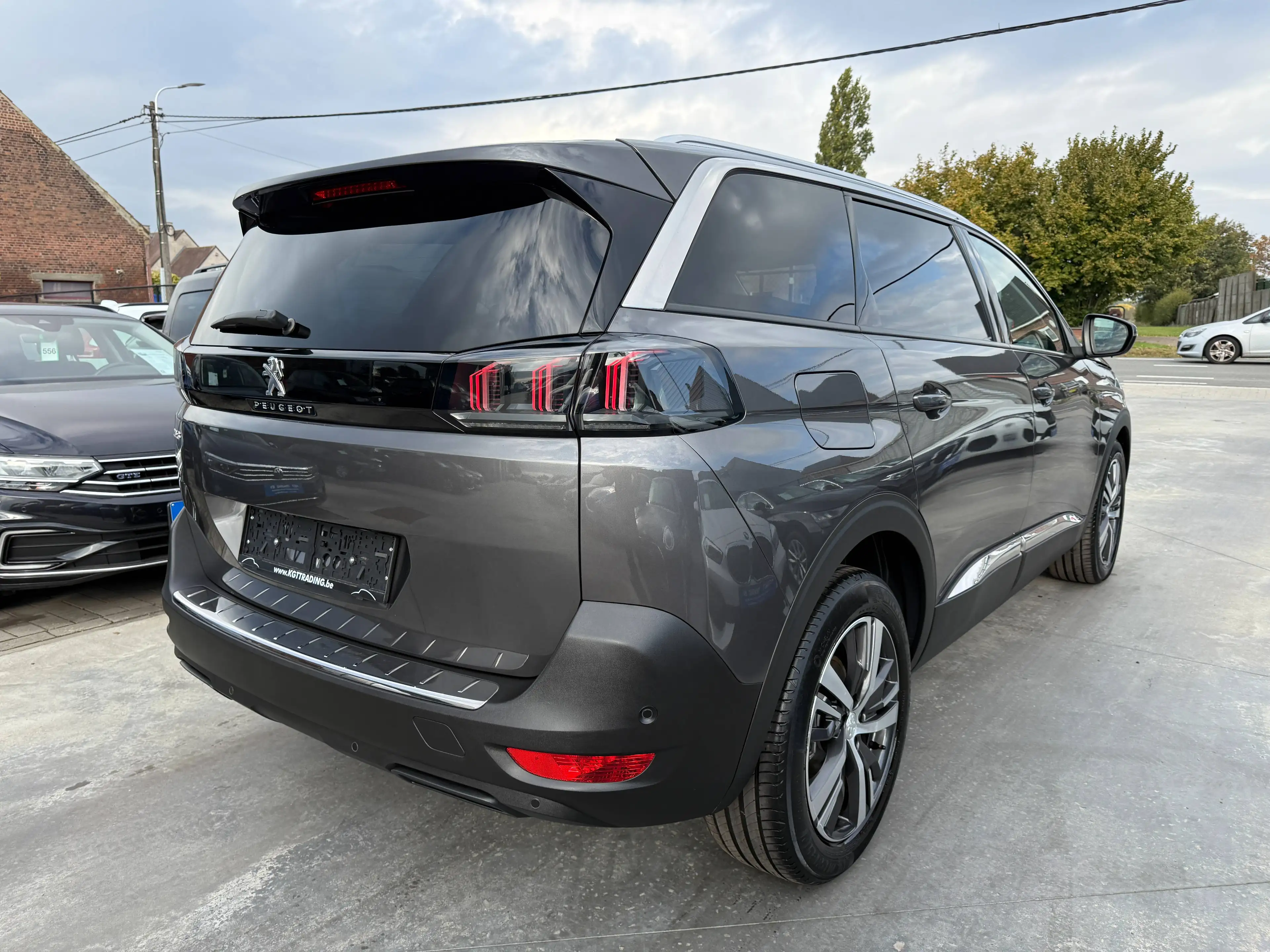 Peugeot 5008 1.5 BLUEHDI 130PK 7 ZETELS NAVIGATIE LEDER CAMERA DODE HOEK CARPLAY FULL LED — photo 5