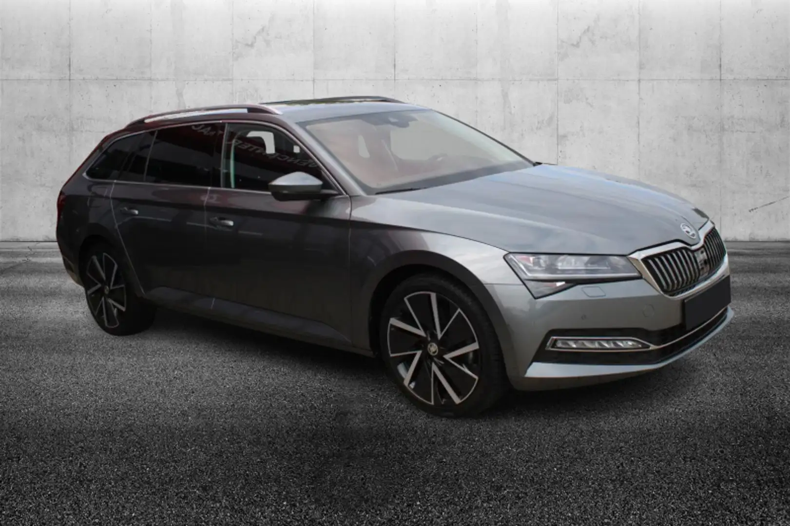 Skoda Superb 2.0 TDI EVO 150 CV SCR DSG Wagon Style Grigio - 2