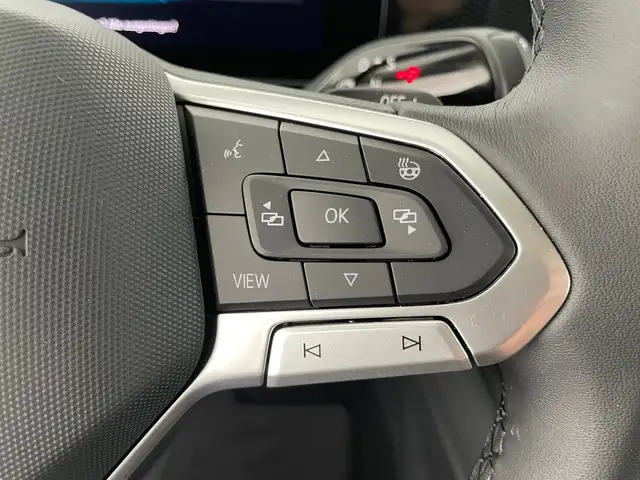 Volkswagen Passat view 15