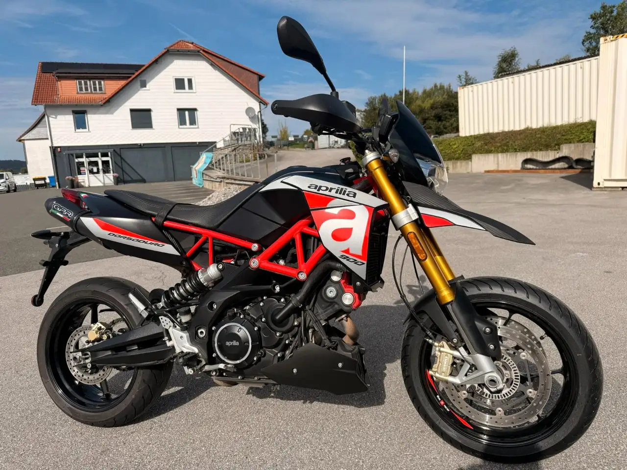Aprilia Dorsoduro