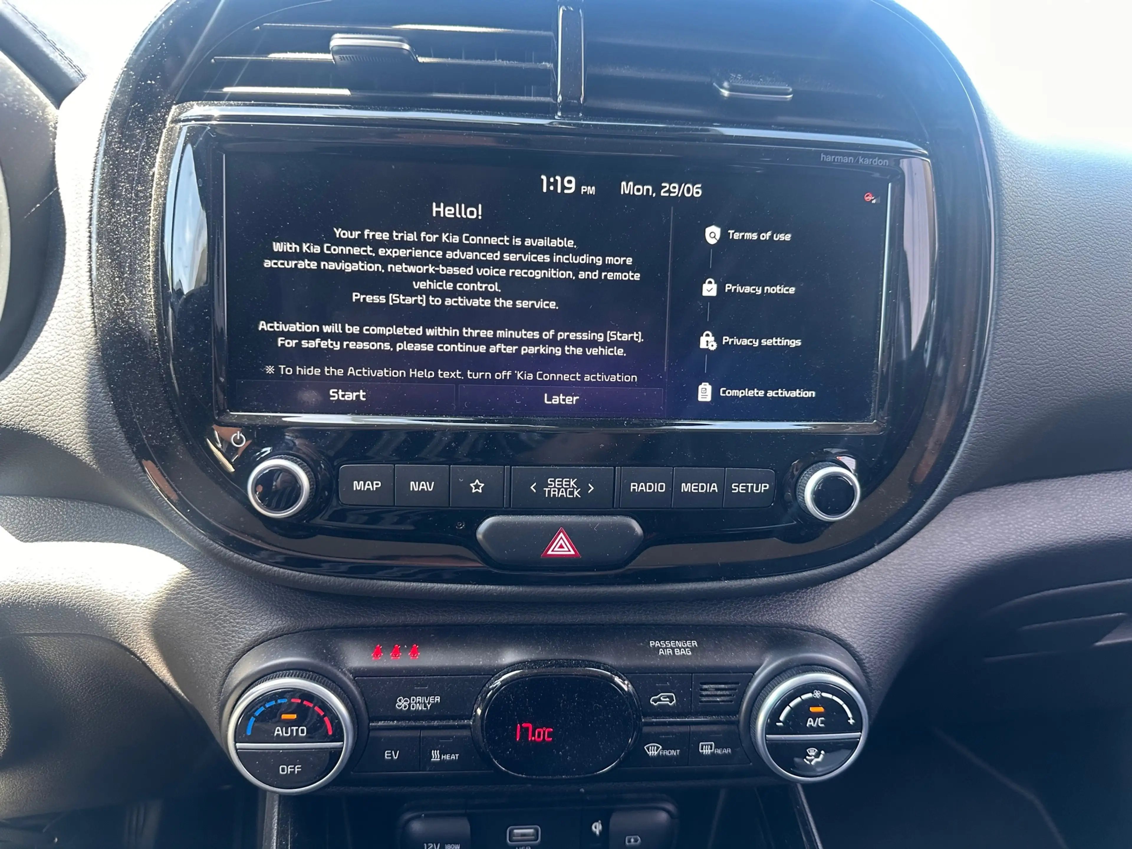 Kia Soul E-Soul ExecutiveLine 64 kWh 1E EIG ORG NL TREKHAAK — photo 10