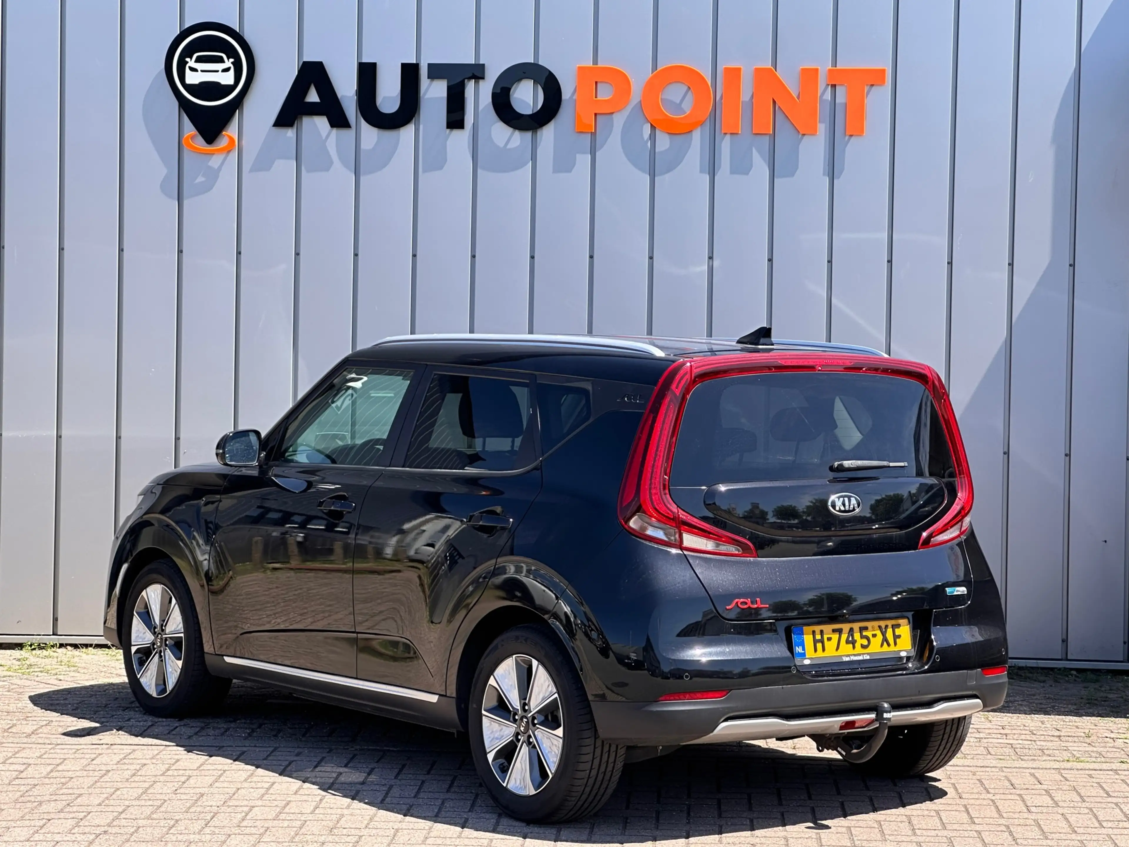 Kia Soul E-Soul ExecutiveLine 64 kWh 1E EIG ORG NL TREKHAAK — photo 6