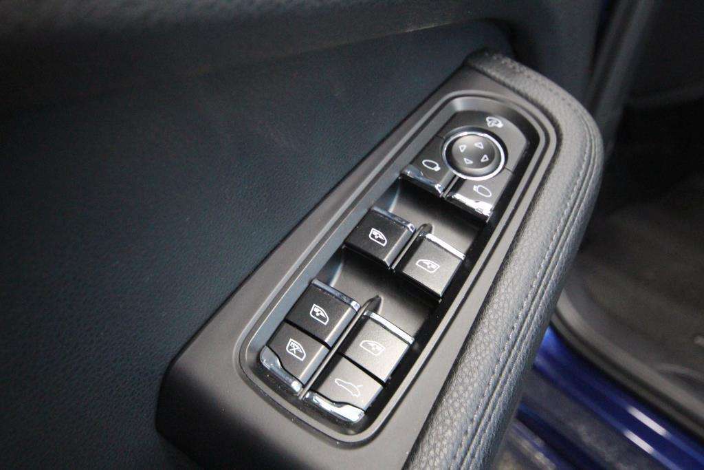 2023 Porsche Macan TOIT / AWD thumb 18