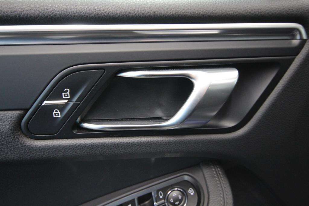 2023 Porsche Macan TOIT / AWD thumb 17