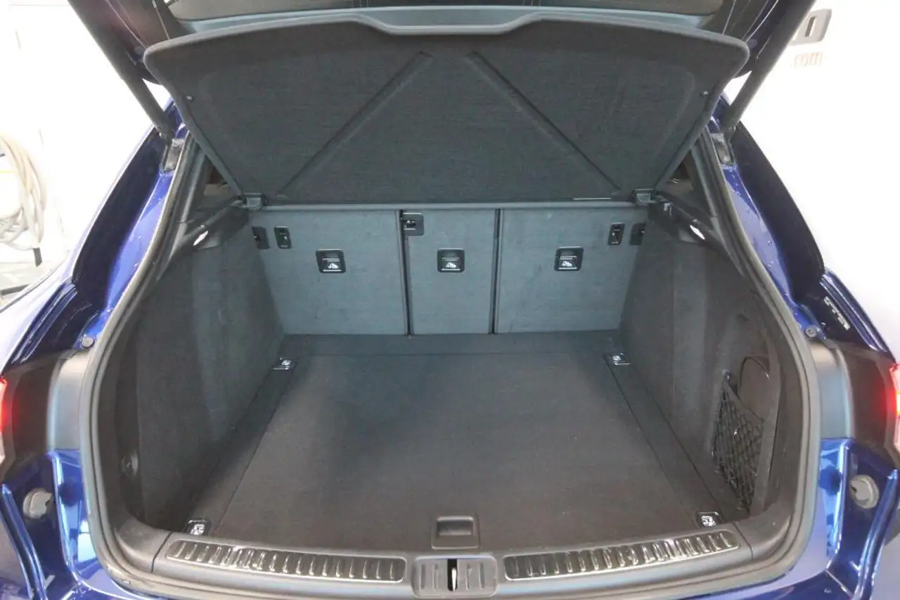 Porsche Macan снимка Porsche Macan