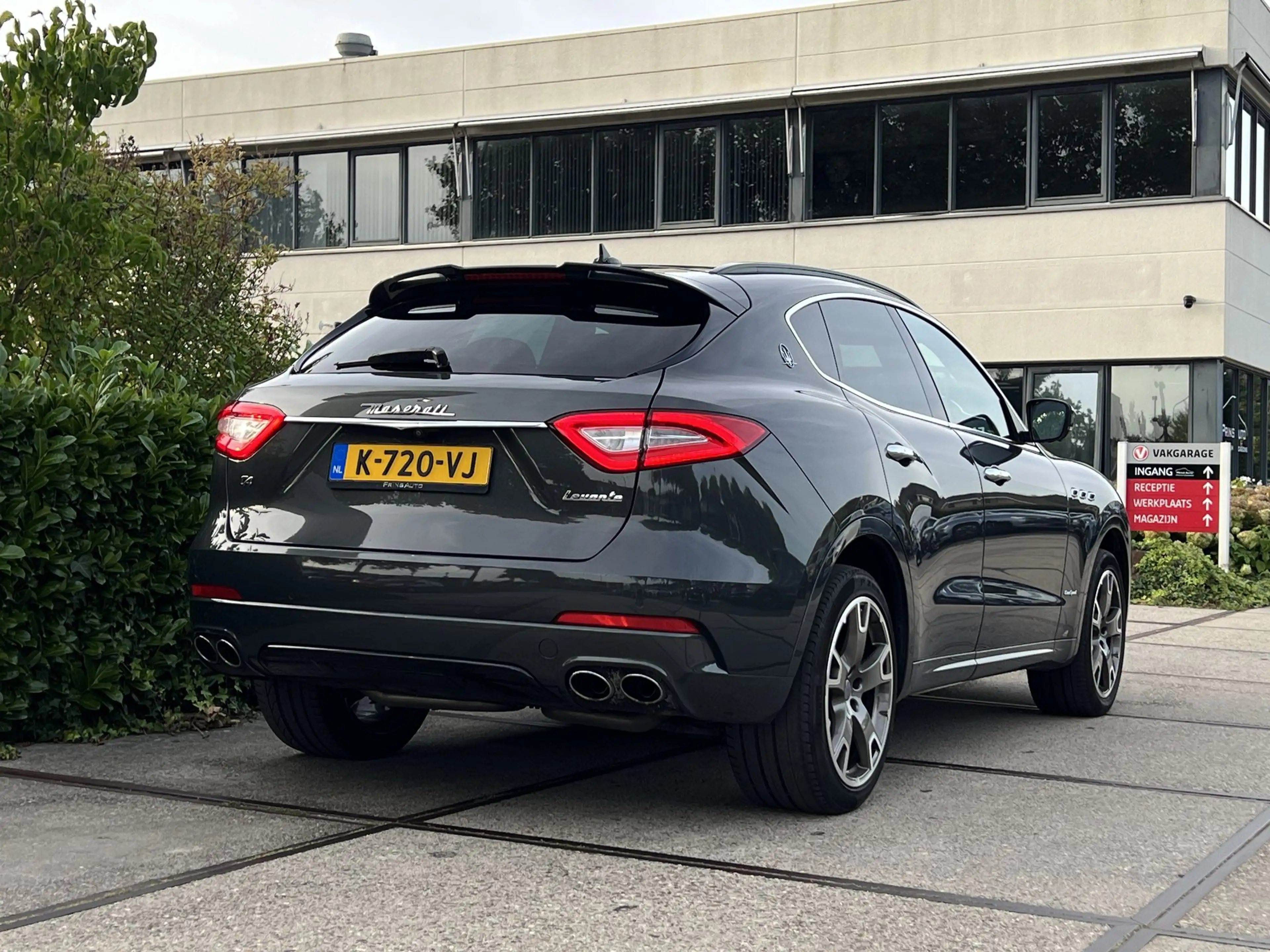 Maserati Levante 3.0 V6 D AWD GranLusso |CARBON|LUCHTVERING|STOELVE — photo 2
