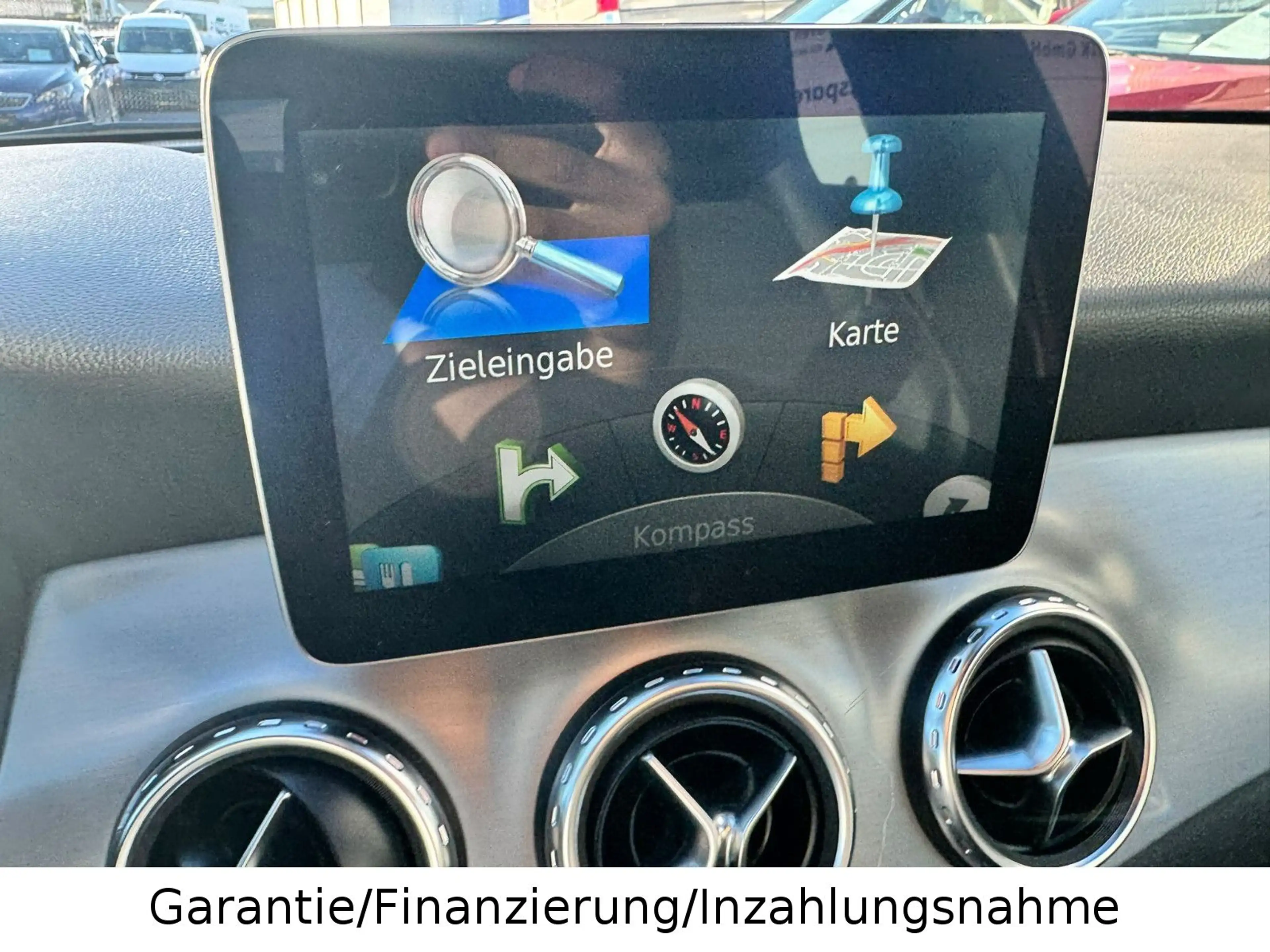 Mercedes-Benz GLA 200 CDI / *Automatik*Navi*AMG*TüvNeu — photo 15